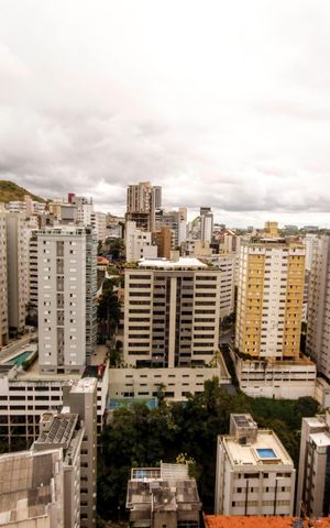 Apartamento à venda com 166m², 4 quartos e 2 vagasVista