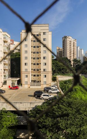 Apartamento à venda com 46m², 2 quartos e 1 vaga Apartamento à venda com 46m², 2 quartos e 1 vagaVista da Varanda da Sala