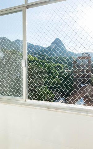 Apartamento à venda com 85m², 2 quartos e 1 vagaÁrea de Serviço