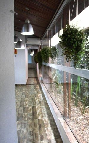 Casa para alugar com 420m², 4 quartos e 4 vagas