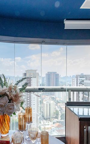 Studio para alugar com 32m², 1 quarto e 1 vaga Studio para alugar com 32m², 1 quarto e 1 vagaVaranda