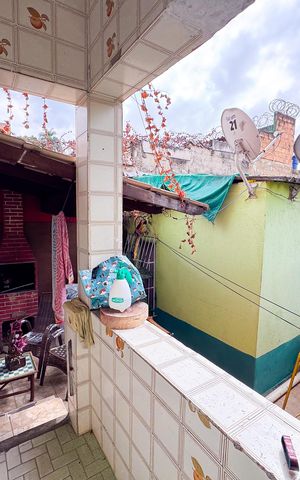 Casa à venda com 360m², 4 quartos e 3 vagas Casa à venda com 360m², 4 quartos e 3 vagasArea comum