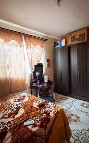 Casa à venda com 360m², 4 quartos e 3 vagas Casa à venda com 360m², 4 quartos e 3 vagasSuite