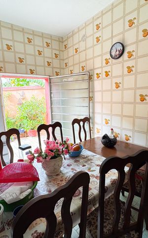 Casa à venda com 360m², 4 quartos e 3 vagas Casa à venda com 360m², 4 quartos e 3 vagasCozinha