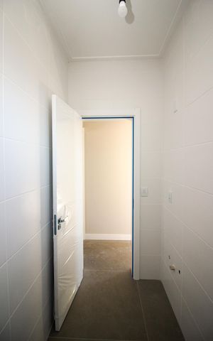 Casa de condomínio à venda com 96m², 3 quartos e 2 vagas Casa de condomínio à venda com 96m², 3 quartos e 2 vagasBanheiro Social