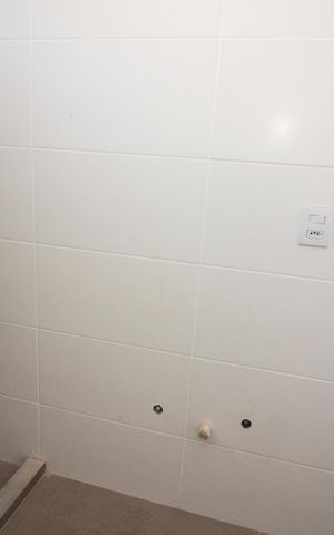 Casa de condomínio à venda com 96m², 3 quartos e 2 vagas Casa de condomínio à venda com 96m², 3 quartos e 2 vagasBanheiro da Suíte