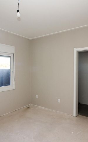 Casa de condomínio à venda com 96m², 3 quartos e 2 vagas Casa de condomínio à venda com 96m², 3 quartos e 2 vagasQuarto Suíte