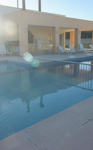 Casa de condomínio à venda com 96m², 3 quartos e 2 vagas Casa de condomínio à venda com 96m², 3 quartos e 2 vagasÁrea comum - Piscina