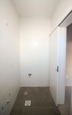 Casa de condomínio à venda com 96m², 3 quartos e 2 vagas Casa de condomínio à venda com 96m², 3 quartos e 2 vagasBanheiro da Suíte