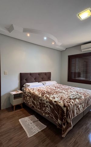 Casa à venda com 200m², 3 quartos e 1 vaga Casa à venda com 200m², 3 quartos e 1 vagaSuíte