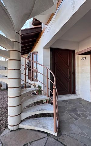 Casa à venda com 200m², 3 quartos e 1 vaga Casa à venda com 200m², 3 quartos e 1 vagaÁrea comum