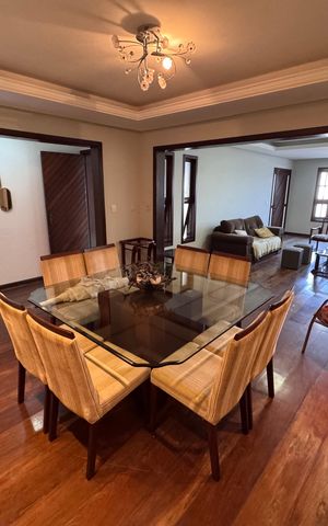 Casa à venda com 200m², 3 quartos e 1 vaga Casa à venda com 200m², 3 quartos e 1 vagaSala