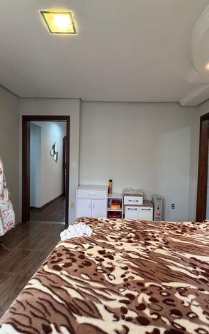 Casa à venda com 200m², 3 quartos e 1 vaga Casa à venda com 200m², 3 quartos e 1 vagaSuíte