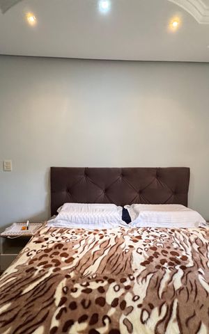 Casa à venda com 200m², 3 quartos e 1 vaga Casa à venda com 200m², 3 quartos e 1 vagaSuíte