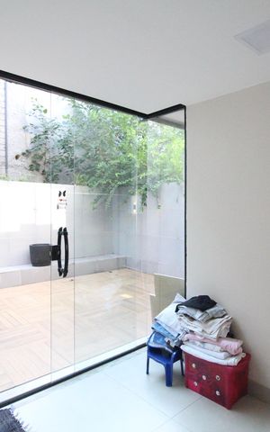 Casa de condomínio à venda com 219m², 3 quartos e 1 vagaÁrea de serviço