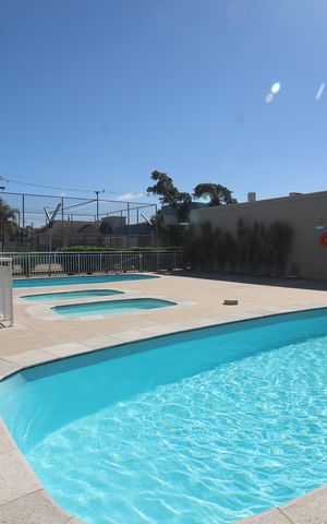 Apartamento à venda com 54m², 2 quartos e 1 vagaÁrea comum - Piscina