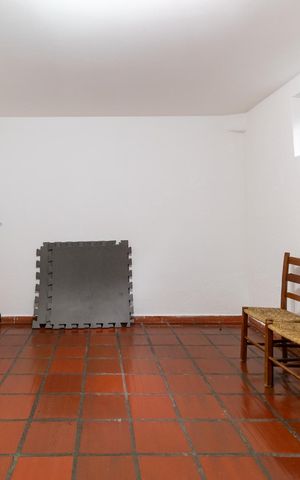 Casa à venda com 200m², 4 quartos e 3 vagas Casa à venda com 200m², 4 quartos e 3 vagasPorão - Quarto do Salão de festas