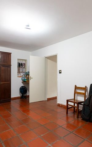 Casa à venda com 200m², 4 quartos e 3 vagas Casa à venda com 200m², 4 quartos e 3 vagasPorão - Quarto do Salão de festas