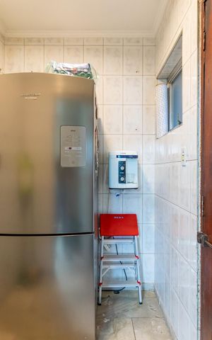 Casa à venda com 200m², 4 quartos e 3 vagas Casa à venda com 200m², 4 quartos e 3 vagasCozinha