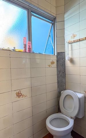 Casa à venda com 367m², 2 quartos e 2 vagas Casa à venda com 367m², 2 quartos e 2 vagasBanheiro da Casa 2