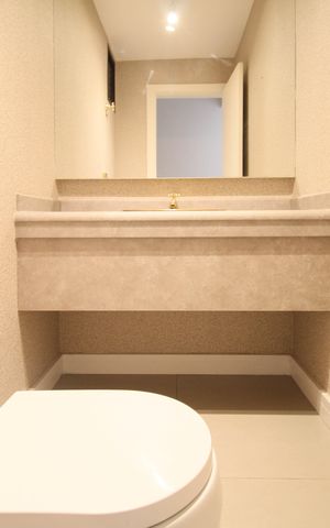 Apartamento à venda com 245m², 3 quartos e 4 vagas Apartamento à venda com 245m², 3 quartos e 4 vagasLavabo