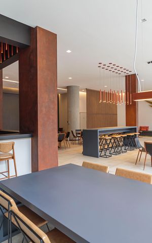 Studio para alugar com 42m², 1 quarto e 1 vaga Studio para alugar com 42m², 1 quarto e 1 vagaÁrea comum - Salão de festas