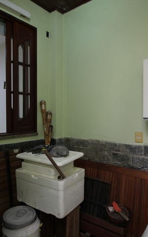 Casa à venda com 130m², 2 quartos e 1 vagaÁrea de Serviço