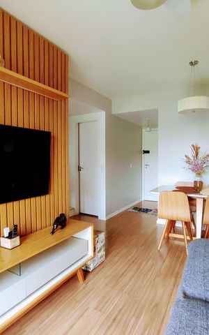 Apartamento à venda com 75m², 2 quartos e 1 vaga Apartamento à venda com 75m², 2 quartos e 1 vagaSala