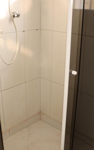 Casa à venda com 310m², 2 quartos e 2 vagasBanheiro 2
