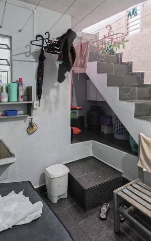 Casa à venda com 310m², 6 quartos e sem vagaÁrea de Serviço 2