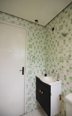 Casa de condomínio para alugar com 106m², 3 quartos e 1 vagaBanheiro Social