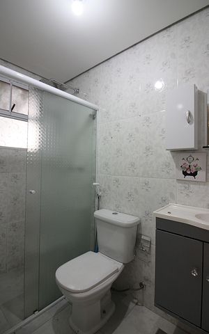 Casa de condomínio para alugar com 106m², 3 quartos e 1 vagaBanheiro da Suíte