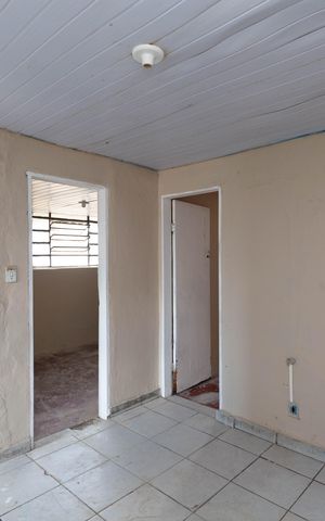 Casa para alugar com 60m², 3 quartos e sem vaga Casa para alugar com 60m², 3 quartos e sem vagaSala
