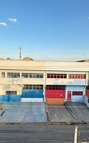 Apartamento à venda com 110m², 2 quartos e 1 vaga Apartamento à venda com 110m², 2 quartos e 1 vagaQuarto Vista