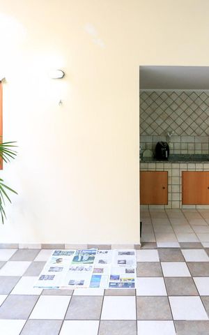 Casa à venda com 170m², 3 quartos e 3 vagas Casa à venda com 170m², 3 quartos e 3 vagasQuintal