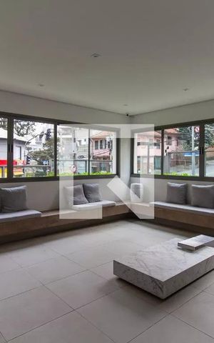Apartamento à venda com 147m², 3 quartos e 2 vagas Apartamento à venda com 147m², 3 quartos e 2 vagasÁrea comum - Salão de festas