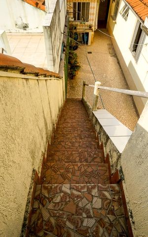Casa à venda com 120m², 2 quartos e 1 vaga Casa à venda com 120m², 2 quartos e 1 vagaEscada do terraço