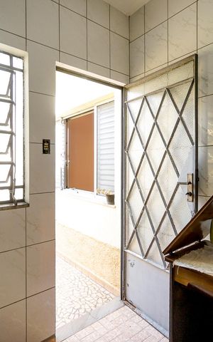Casa à venda com 120m², 2 quartos e 1 vaga Casa à venda com 120m², 2 quartos e 1 vagaQuarto de serviço