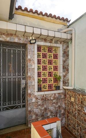 Casa à venda com 120m², 2 quartos e 1 vaga Casa à venda com 120m², 2 quartos e 1 vagaEntrada