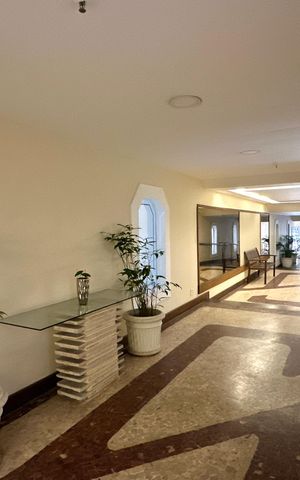 Apartamento à venda com 420m², 4 quartos e 6 vagas Apartamento à venda com 420m², 4 quartos e 6 vagasÁrea comum