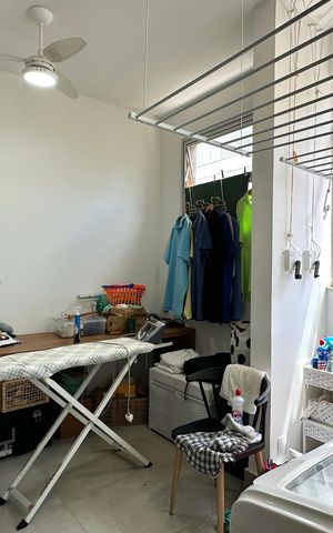 Apartamento à venda com 420m², 4 quartos e 6 vagas Apartamento à venda com 420m², 4 quartos e 6 vagasÁrea de Serviço