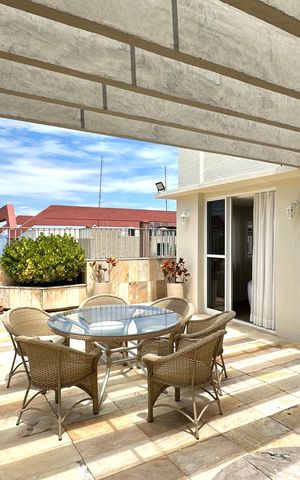 Apartamento à venda com 420m², 4 quartos e 6 vagas Apartamento à venda com 420m², 4 quartos e 6 vagasCobertura