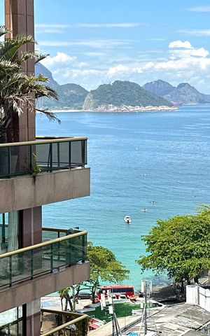 Apartamento à venda com 420m², 4 quartos e 6 vagas Apartamento à venda com 420m², 4 quartos e 6 vagasVista da Área de Serviço