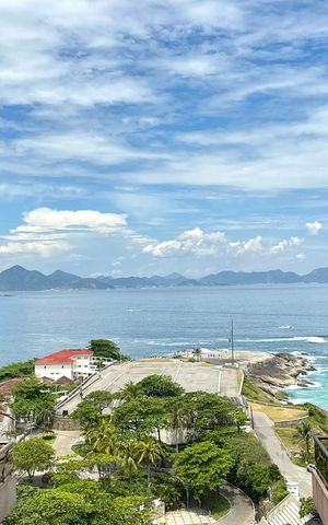 Apartamento à venda com 420m², 4 quartos e 6 vagas Apartamento à venda com 420m², 4 quartos e 6 vagasCobertura