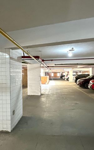 Apartamento à venda com 420m², 4 quartos e 6 vagas Apartamento à venda com 420m², 4 quartos e 6 vagasÁrea comum