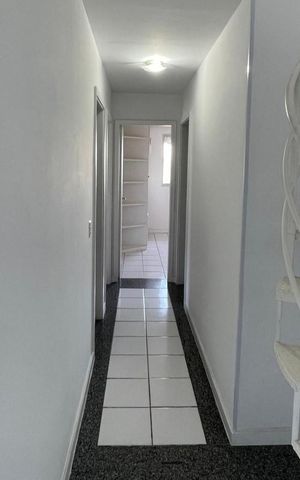Apartamento à venda com 172m², 3 quartos e 1 vaga Apartamento à venda com 172m², 3 quartos e 1 vagaSala