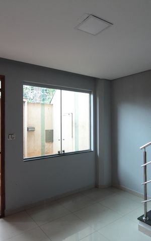 Casa à venda com 85m², 2 quartos e 1 vagaSala