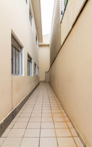 Casa à venda com 650m², 5 quartos e 11 vagas Casa à venda com 650m², 5 quartos e 11 vagasCorredor Externo