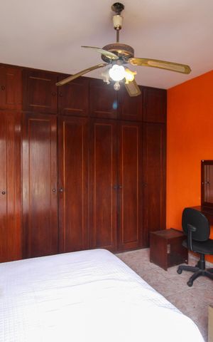Casa à venda com 156m², 3 quartos e 5 vagas Casa à venda com 156m², 3 quartos e 5 vagasQuarto 3