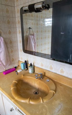 Casa à venda com 156m², 3 quartos e 5 vagas Casa à venda com 156m², 3 quartos e 5 vagasBanheiro Social